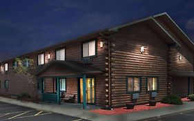 Super 8 By Wyndham Ticonderoga